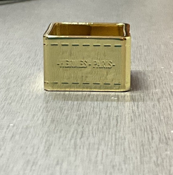 6402864