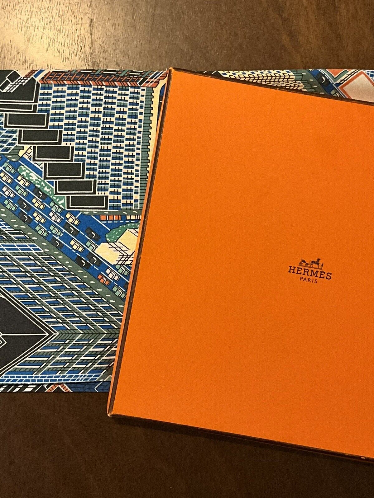‘Chainescarf’ 90cm, 35" Square scarf Hermes Style