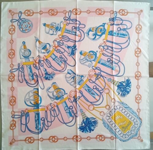 ‘Chainescarf’ 90cm, 35" Square scarf Hermes Style