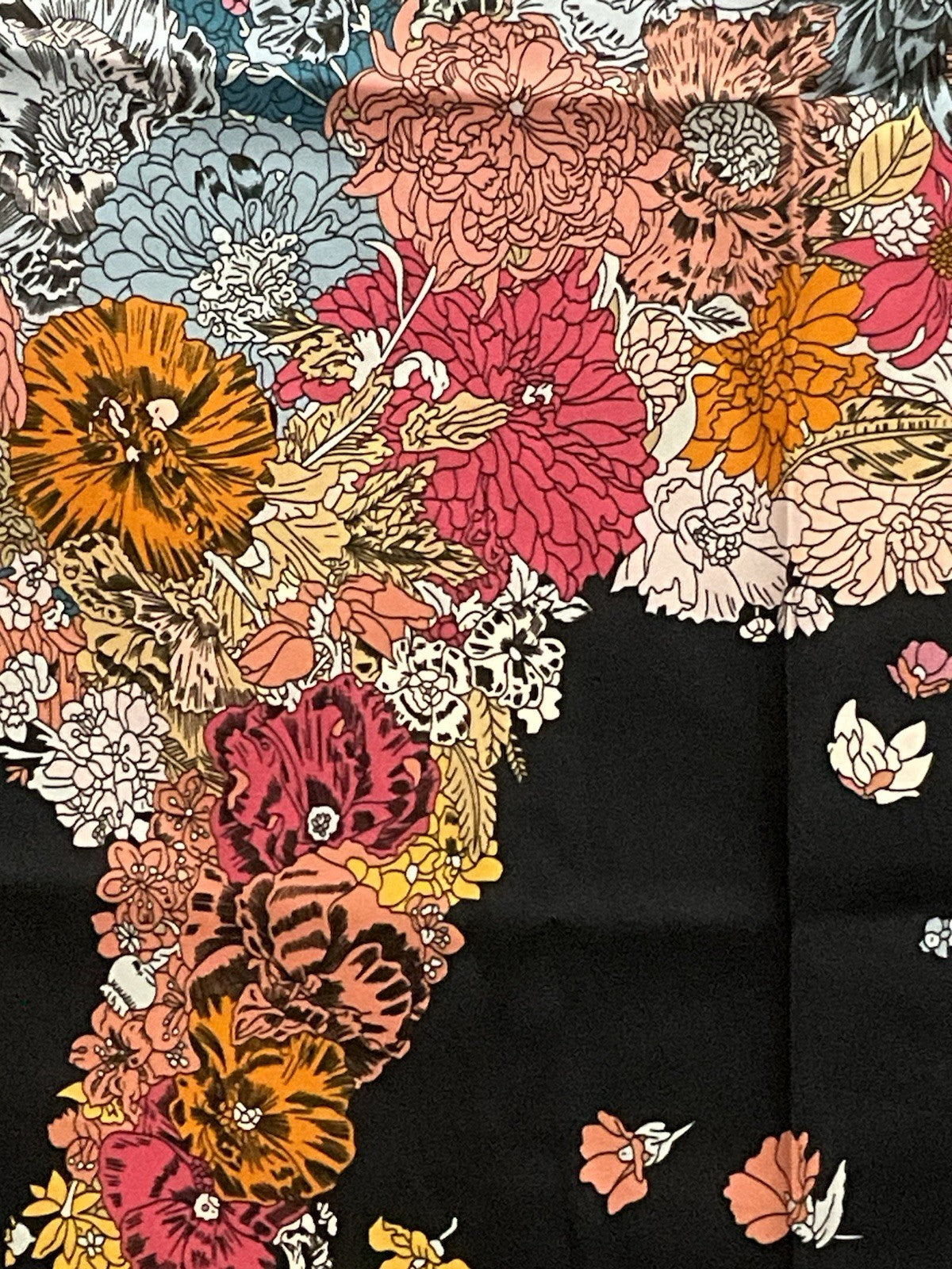 ‘Chainescarf’ 90cm, 35" 100% silk square scarf, elegant designer look